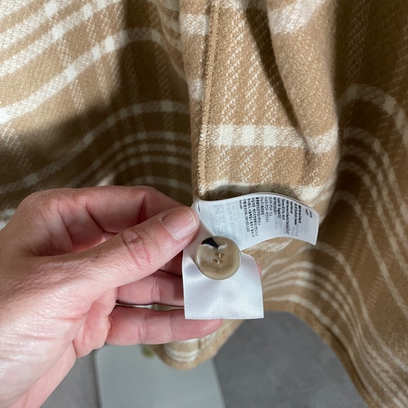 H&M Premium Wool Blend Shirt Jacket Beige / Checked OVERSIZED fit Size Small - Picture 10 of 11